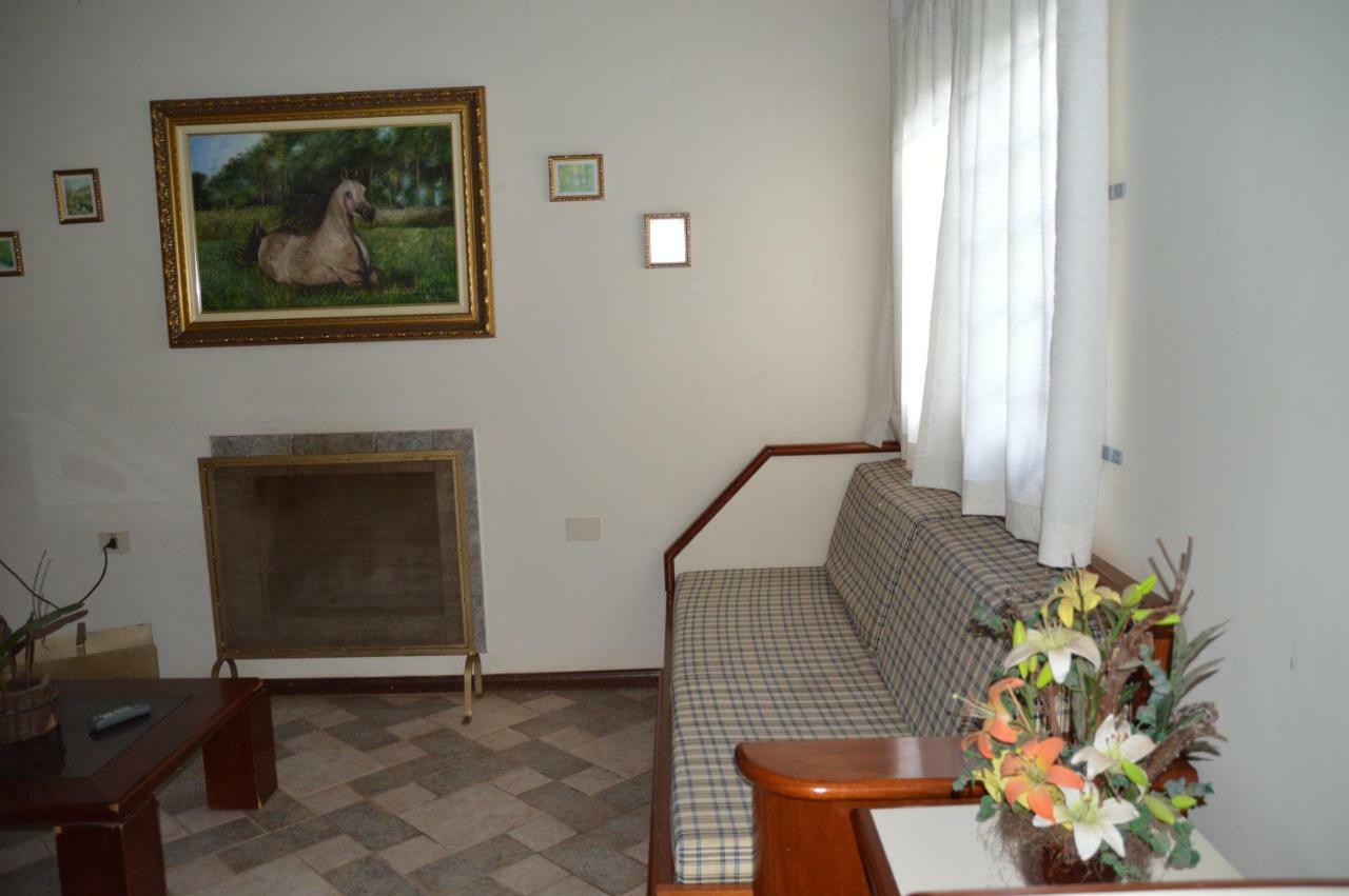 Hotel Lago Das Pedras Apucarana Bagian luar foto